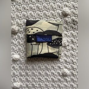 baggu baby mushroom